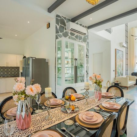 Elivaas 4 Bhk Villa With Pvt Pool & Jacuzzi-Yashgeet Siolim Exterior foto
