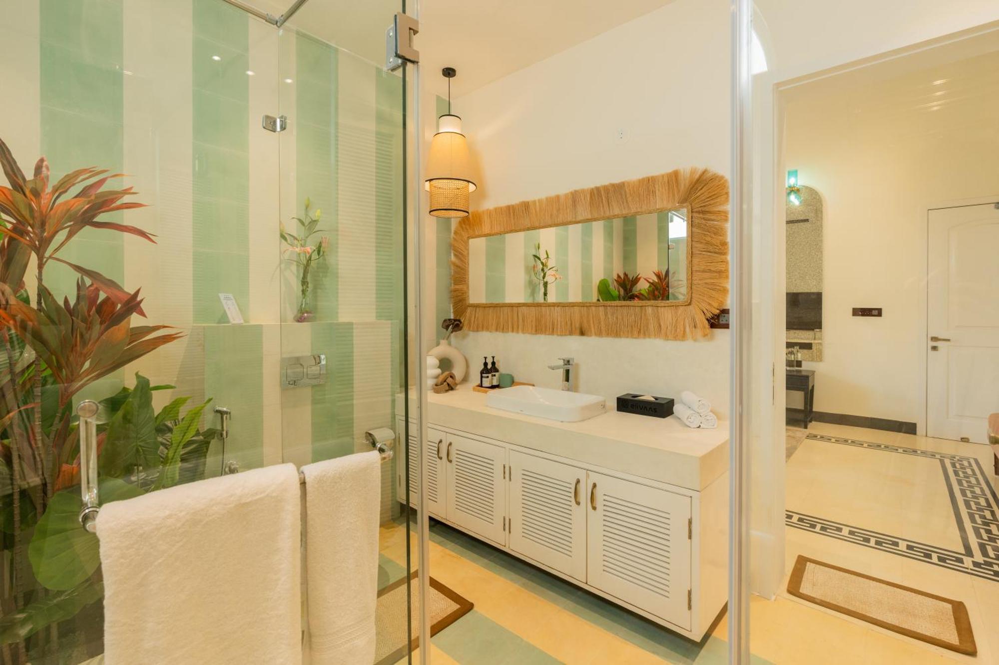 Elivaas 4 Bhk Villa With Pvt Pool & Jacuzzi-Yashgeet Siolim Exterior foto