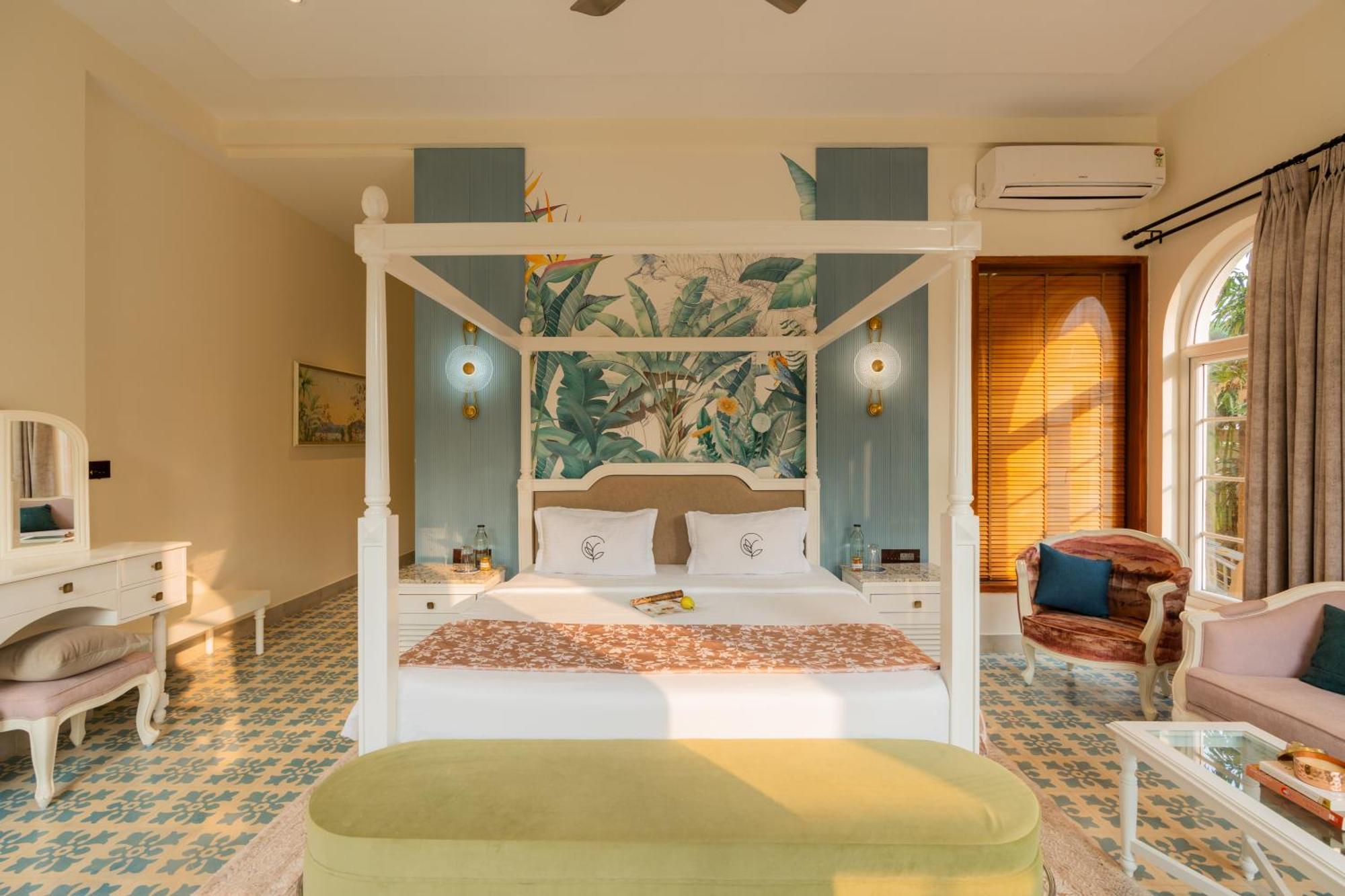 Elivaas 4 Bhk Villa With Pvt Pool & Jacuzzi-Yashgeet Siolim Exterior foto