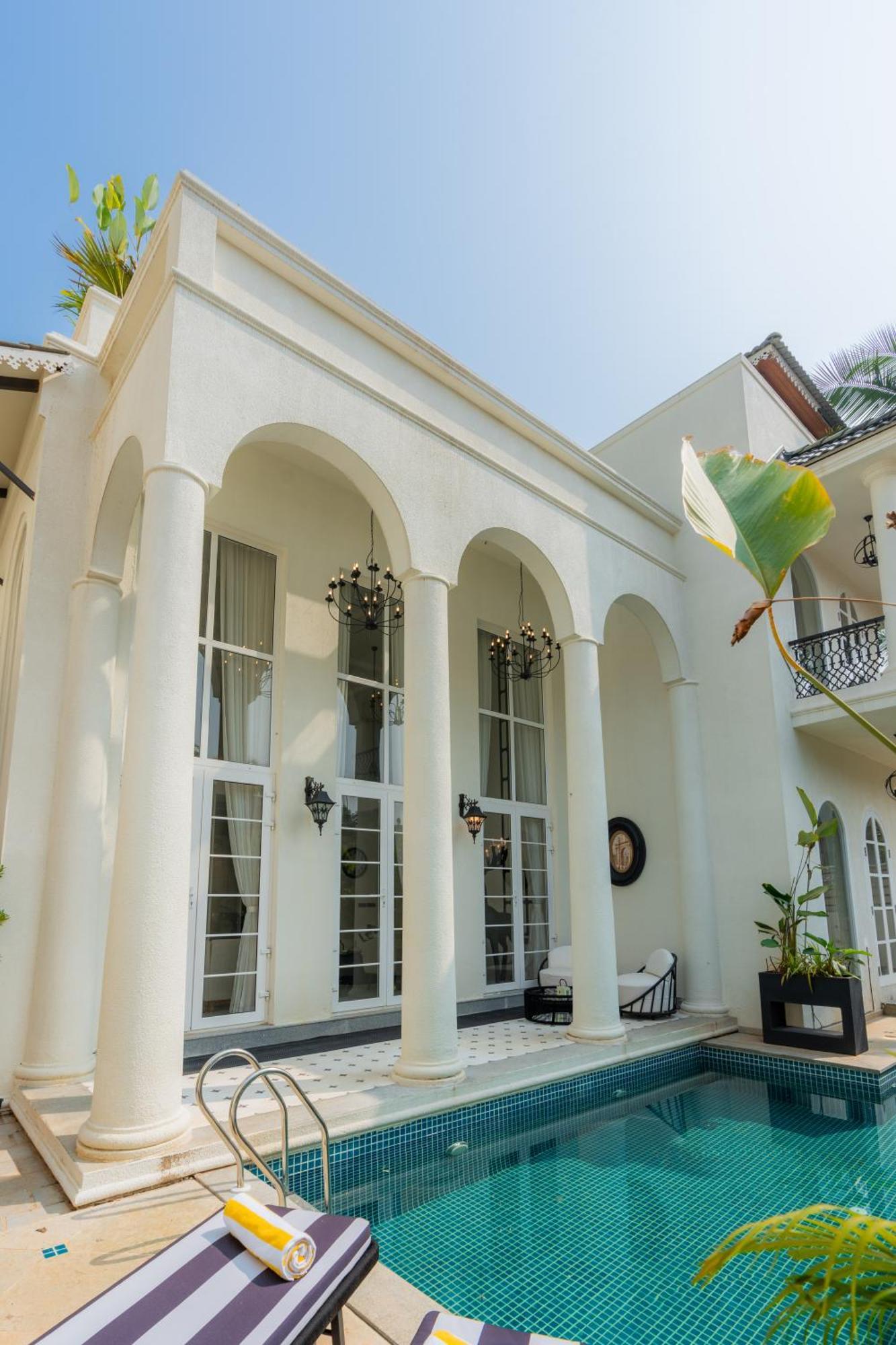 Elivaas 4 Bhk Villa With Pvt Pool & Jacuzzi-Yashgeet Siolim Exterior foto