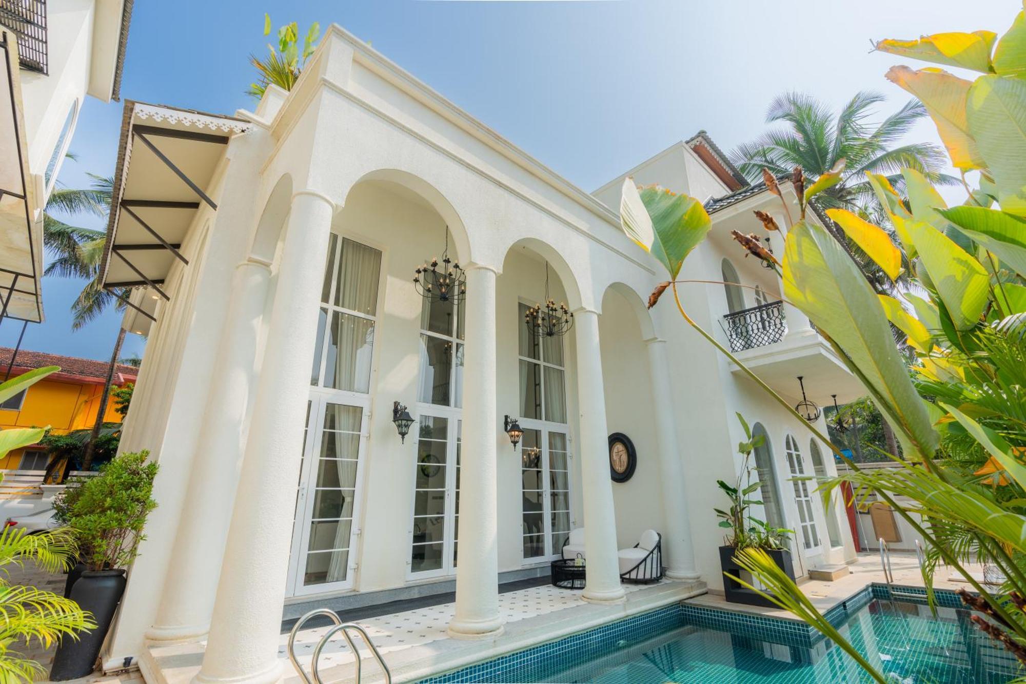 Elivaas 4 Bhk Villa With Pvt Pool & Jacuzzi-Yashgeet Siolim Exterior foto