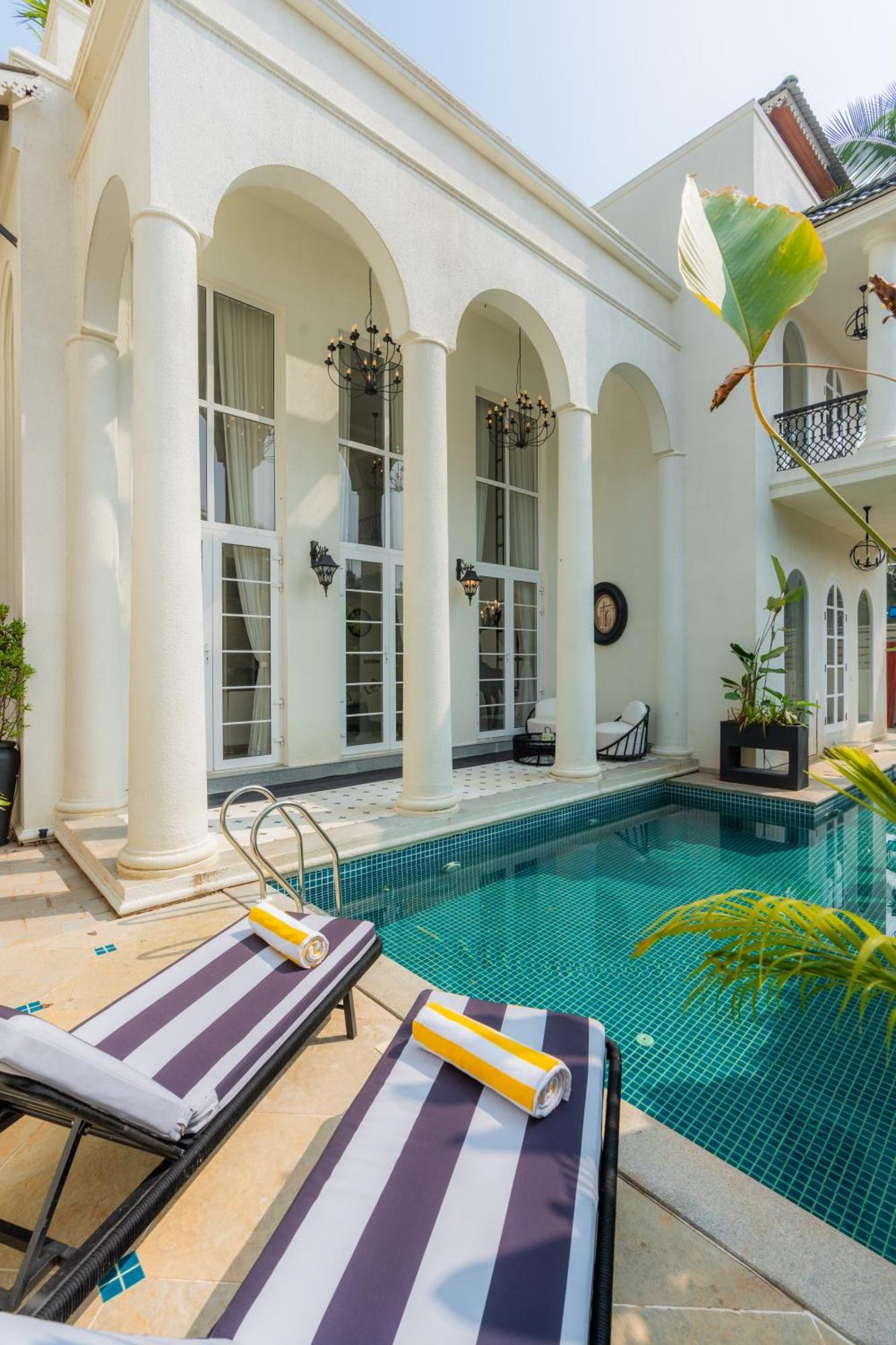 Elivaas 4 Bhk Villa With Pvt Pool & Jacuzzi-Yashgeet Siolim Exterior foto
