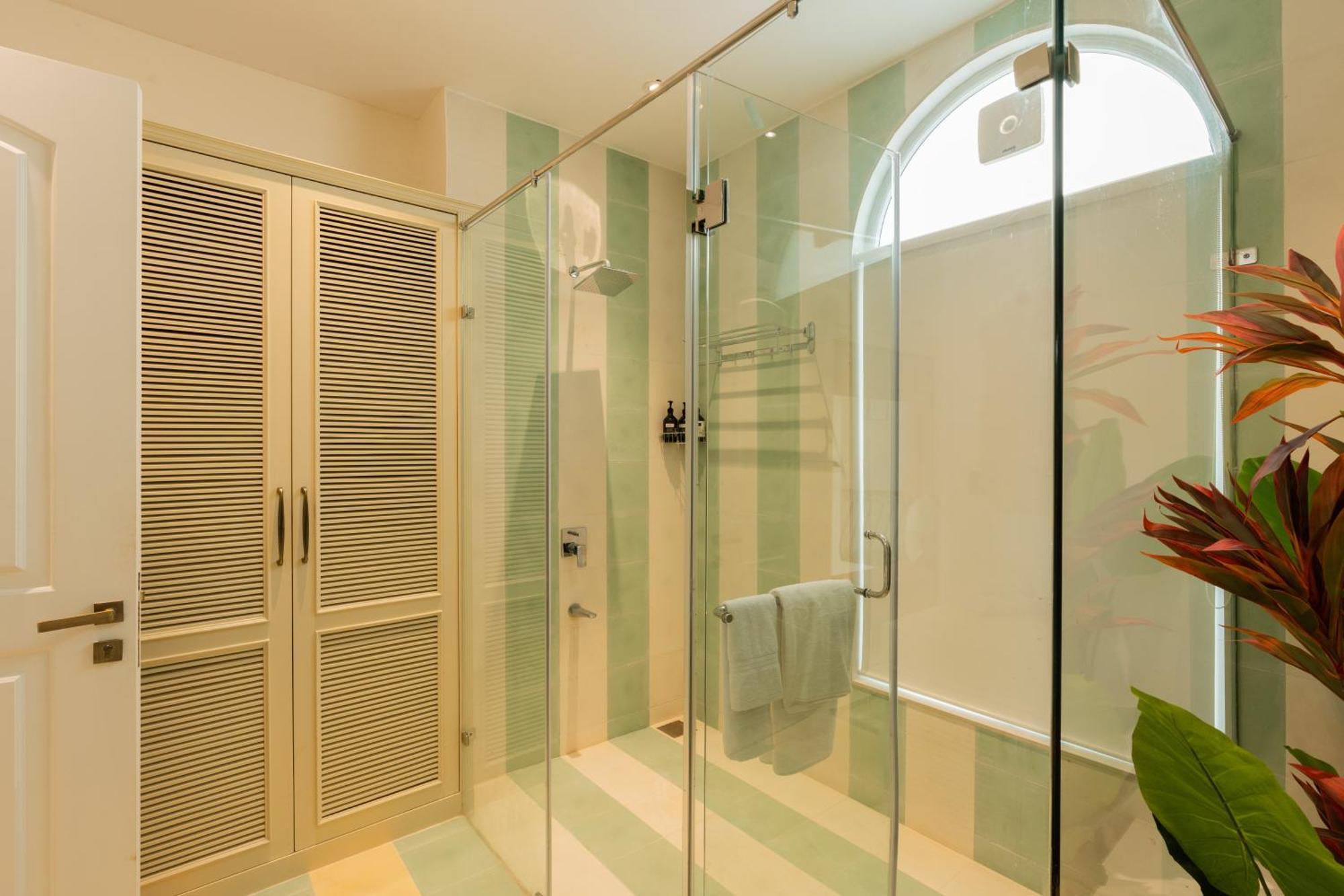 Elivaas 4 Bhk Villa With Pvt Pool & Jacuzzi-Yashgeet Siolim Exterior foto